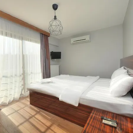 Blueway Apartahotel *